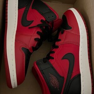 Jordan 1 Reverse Bred Red and Black High-Top Sneakers